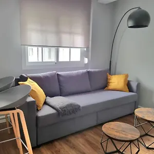 Completo En La Playa Y Zona De Ocio Apartamento